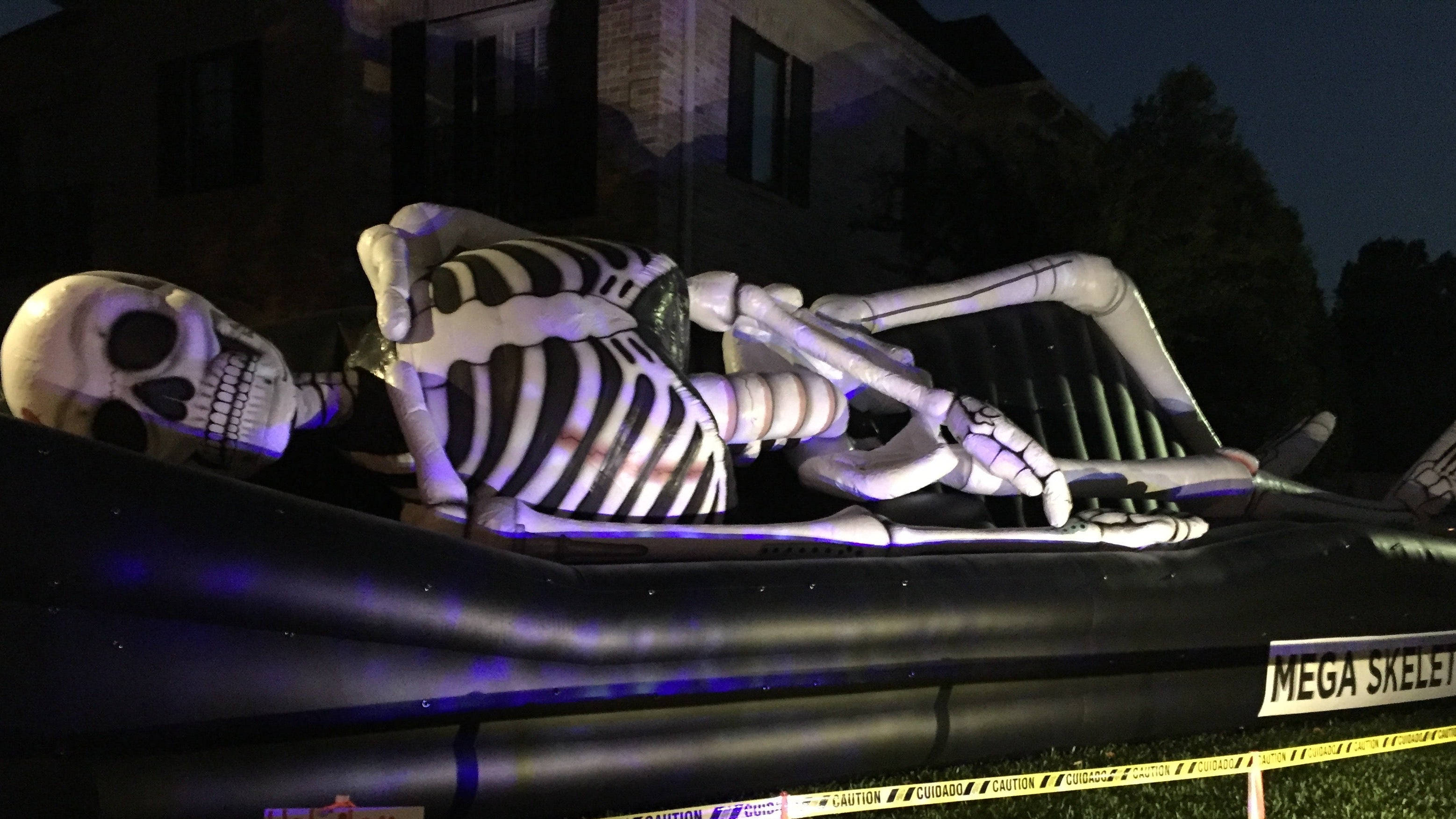 Mega Skelly 35-feet